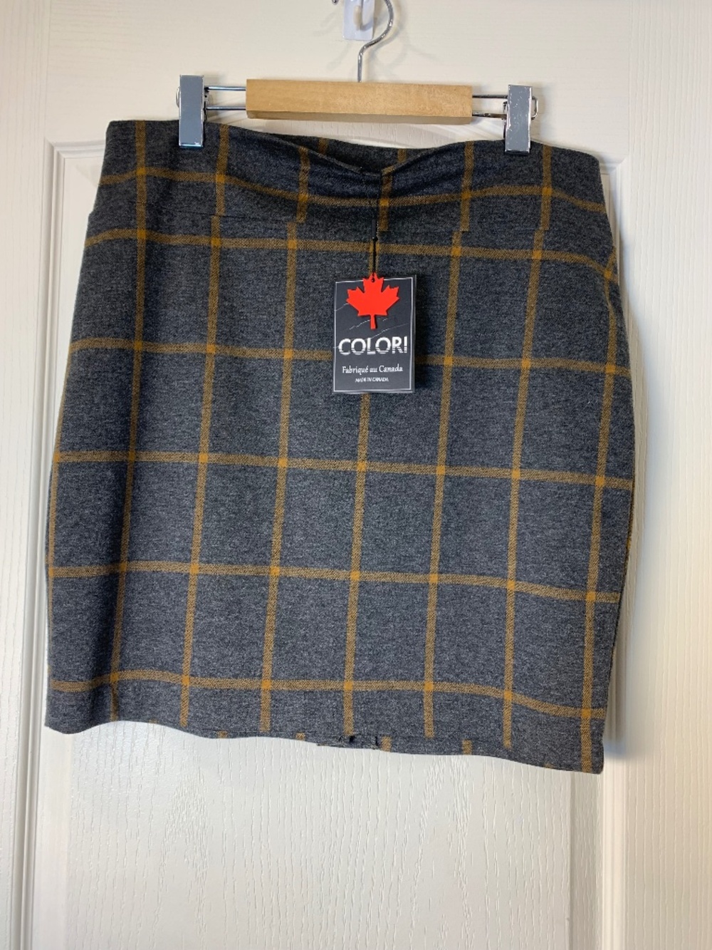 NWT Made in Canada Plaid Pull-On Skirt XL Grey Brown Stretch Workwear Fall